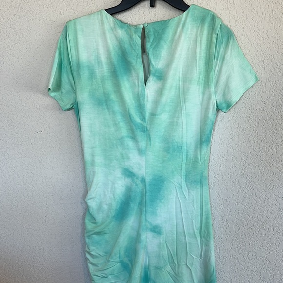 Lovers and friends Elijah Dress in Seafoam Tie Dye - Picture 10 of 13